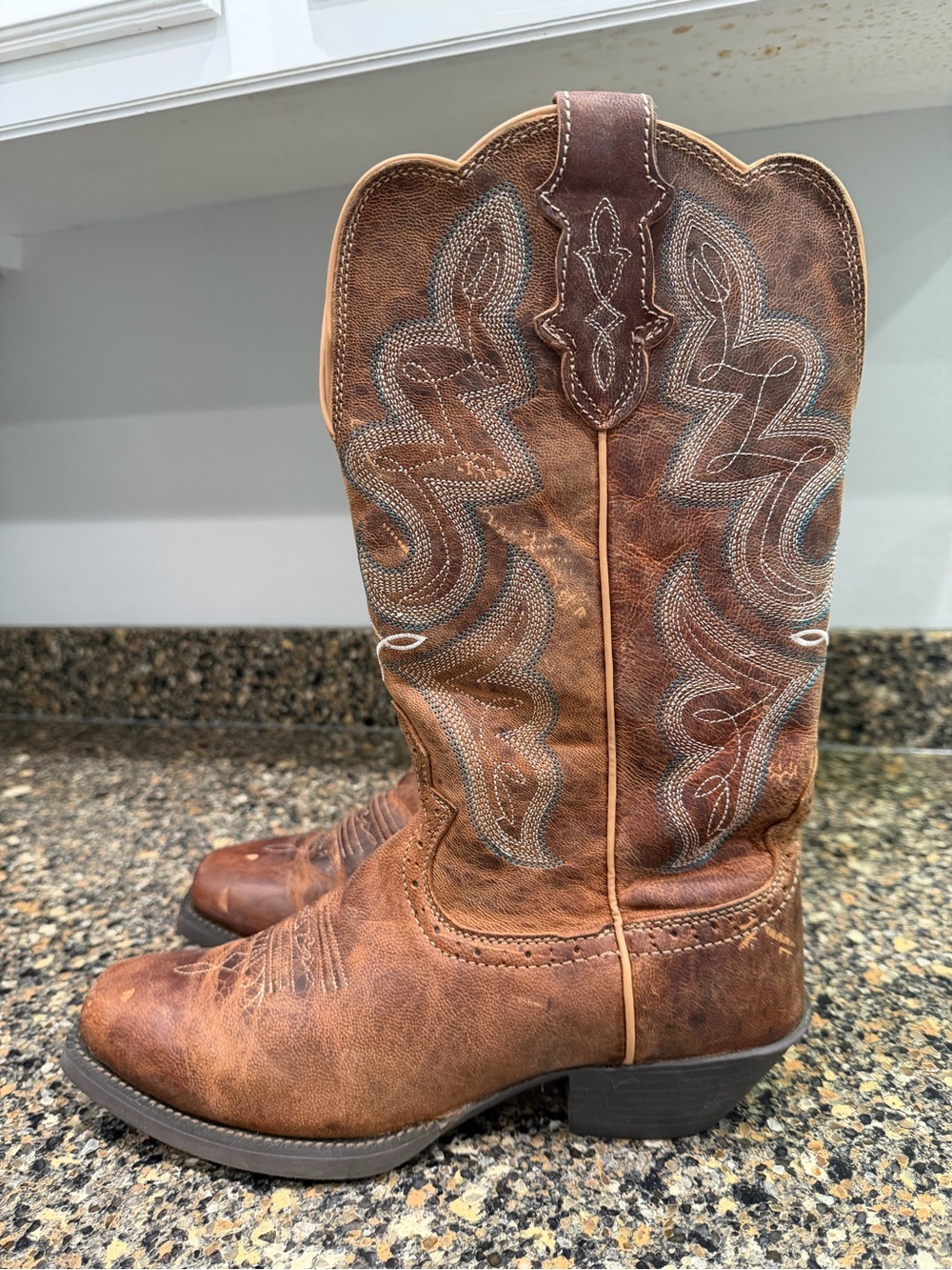 Justin Boots Brown Leather Heeled Boots ladies size 9.5